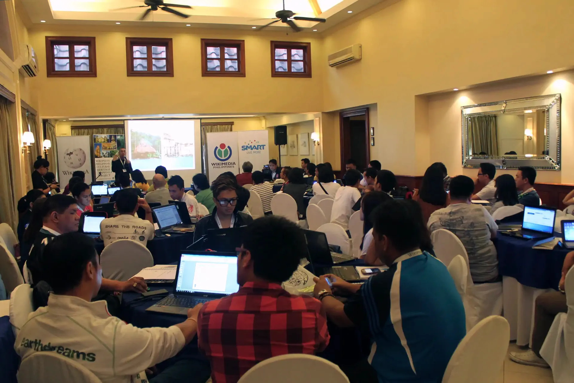 Photo by Roel Balingit